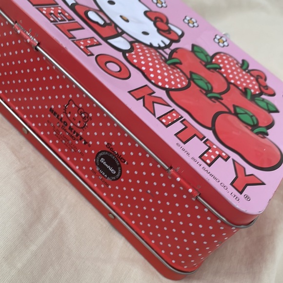 Y2k kawaii hello kitty lunchbox tin room decor kidcore vibes - Picture 5 of 5